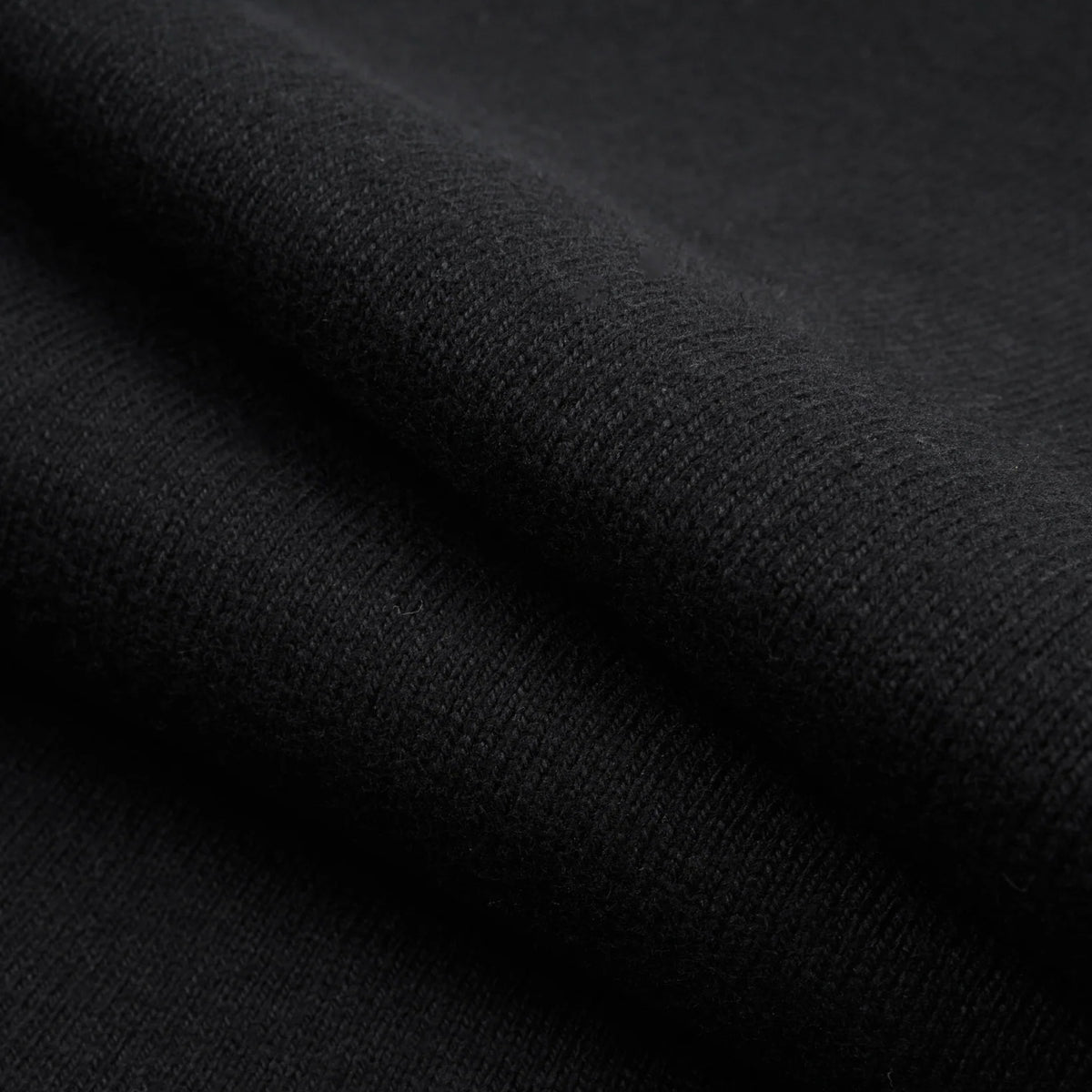 IHT-1600-BLK 11oz Cotton Knit Crew Neck T-Shirt - Black