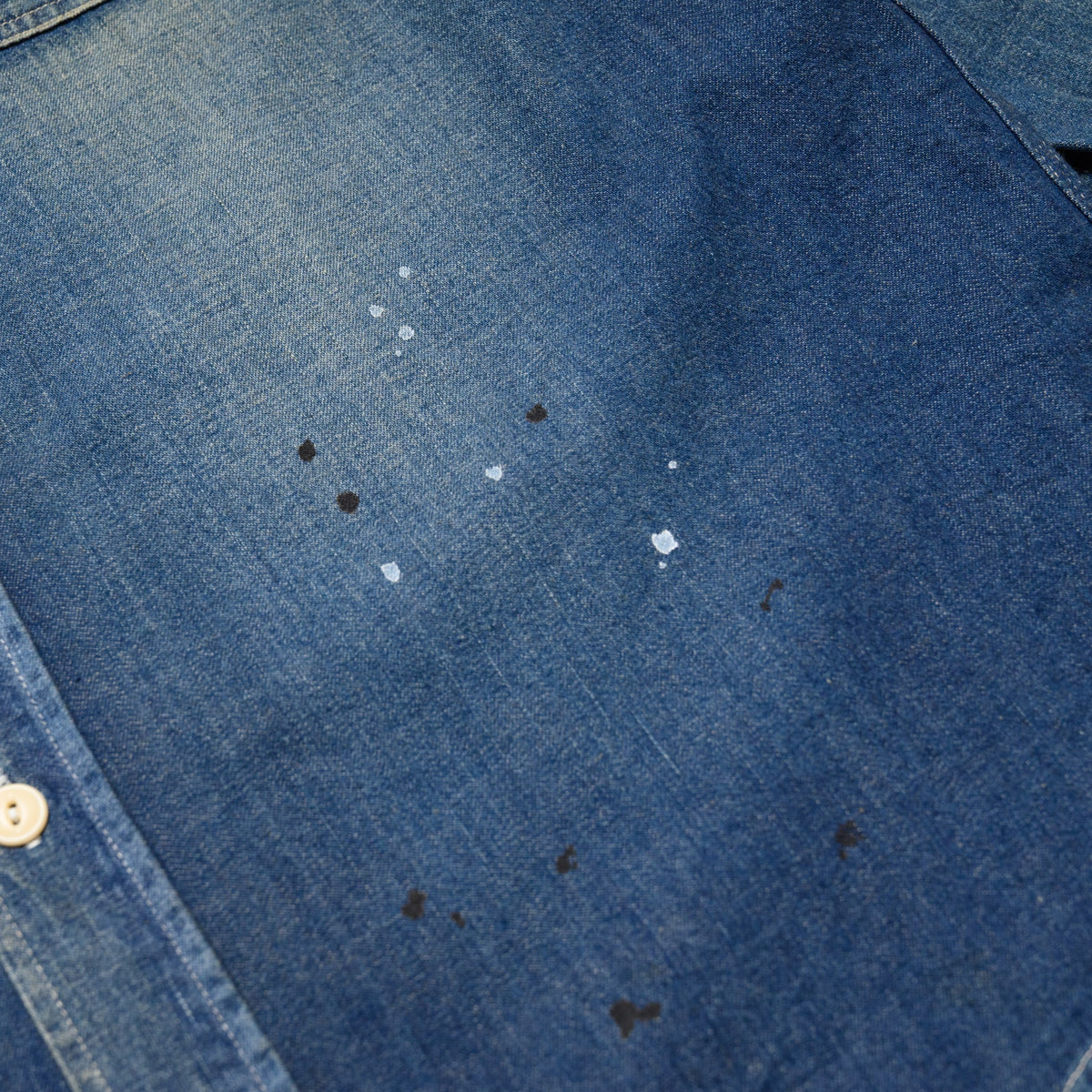 SC29474 Blue Denim Work Shirt Aged Model