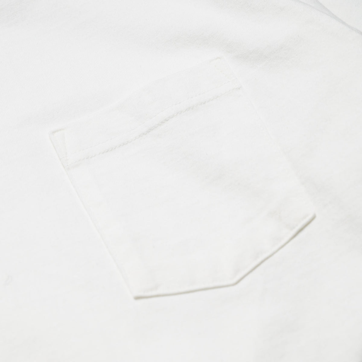 WV68849 Heavyweight Long Sleeve Pocket T-Shirt White